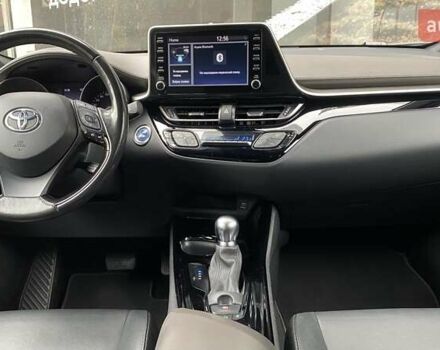 Оранжевый Тойота C-HR, объемом двигателя 1.99 л и пробегом 108 тыс. км за 26966 $, фото 7 на Automoto.ua