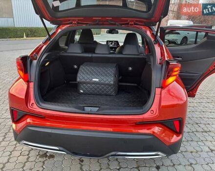 Оранжевый Тойота C-HR, объемом двигателя 1.99 л и пробегом 55 тыс. км за 33000 $, фото 10 на Automoto.ua