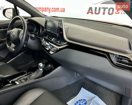 Помаранчевий Тойота C-HR, об'ємом двигуна 1.99 л та пробігом 41 тис. км за 29450 $, фото 11 на Automoto.ua