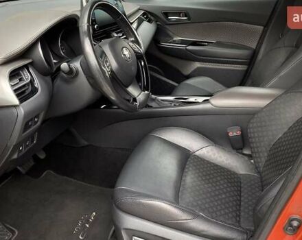 Оранжевый Тойота C-HR, объемом двигателя 1.99 л и пробегом 108 тыс. км за 26966 $, фото 12 на Automoto.ua