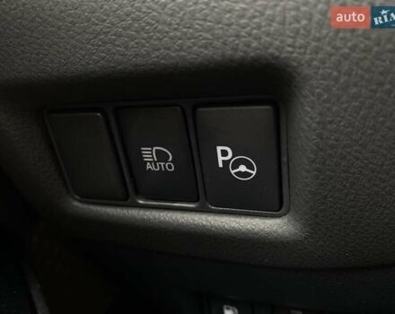 Оранжевый Тойота C-HR, объемом двигателя 1.99 л и пробегом 108 тыс. км за 26966 $, фото 18 на Automoto.ua