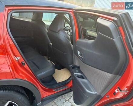 Оранжевый Тойота C-HR, объемом двигателя 1.99 л и пробегом 55 тыс. км за 33000 $, фото 9 на Automoto.ua