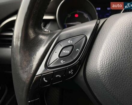 Оранжевый Тойота C-HR, объемом двигателя 1.99 л и пробегом 108 тыс. км за 26966 $, фото 13 на Automoto.ua