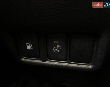 Оранжевый Тойота C-HR, объемом двигателя 1.99 л и пробегом 108 тыс. км за 26966 $, фото 16 на Automoto.ua