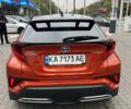 Оранжевый Тойота C-HR, объемом двигателя 1.99 л и пробегом 22 тыс. км за 32000 $, фото 2 на Automoto.ua