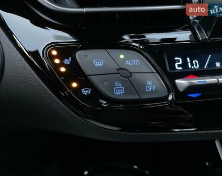 Оранжевый Тойота C-HR, объемом двигателя 1.99 л и пробегом 88 тыс. км за 28900 $, фото 78 на Automoto.ua