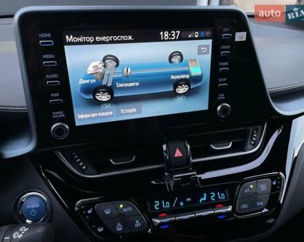 Оранжевый Тойота C-HR, объемом двигателя 1.99 л и пробегом 88 тыс. км за 28900 $, фото 79 на Automoto.ua
