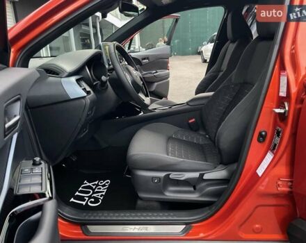 Оранжевый Тойота C-HR, объемом двигателя 1.99 л и пробегом 88 тыс. км за 28900 $, фото 44 на Automoto.ua