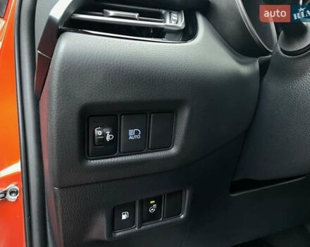 Оранжевый Тойота C-HR, объемом двигателя 1.99 л и пробегом 88 тыс. км за 28900 $, фото 54 на Automoto.ua