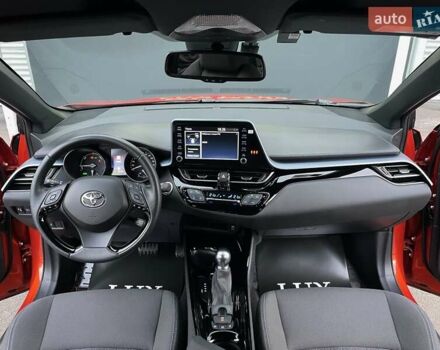 Оранжевый Тойота C-HR, объемом двигателя 1.99 л и пробегом 88 тыс. км за 28900 $, фото 47 на Automoto.ua