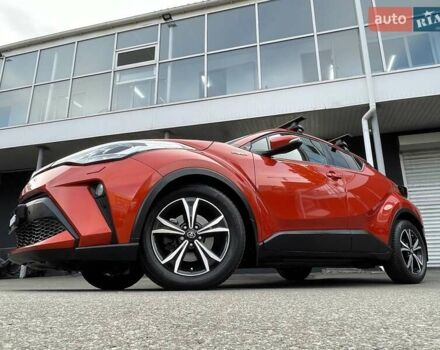 Оранжевый Тойота C-HR, объемом двигателя 1.99 л и пробегом 88 тыс. км за 28900 $, фото 8 на Automoto.ua