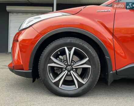 Оранжевый Тойота C-HR, объемом двигателя 1.99 л и пробегом 88 тыс. км за 28900 $, фото 32 на Automoto.ua