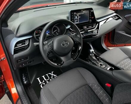 Оранжевый Тойота C-HR, объемом двигателя 1.99 л и пробегом 88 тыс. км за 28900 $, фото 43 на Automoto.ua