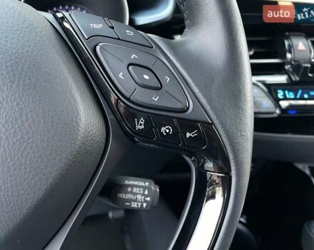 Оранжевый Тойота C-HR, объемом двигателя 1.99 л и пробегом 88 тыс. км за 28900 $, фото 52 на Automoto.ua