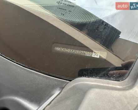 Оранжевый Тойота C-HR, объемом двигателя 1.99 л и пробегом 19 тыс. км за 33600 $, фото 15 на Automoto.ua