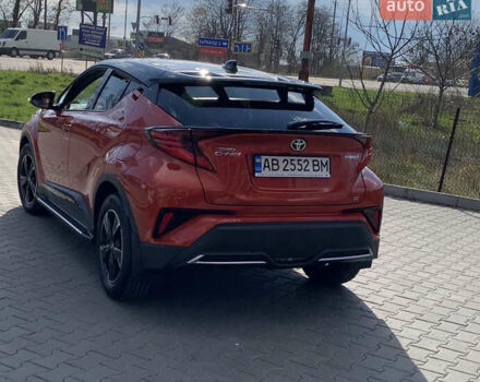 Оранжевый Тойота C-HR, объемом двигателя 1.99 л и пробегом 19 тыс. км за 33600 $, фото 1 на Automoto.ua