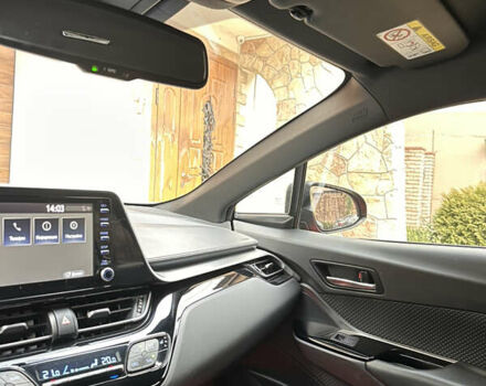 Оранжевый Тойота C-HR, объемом двигателя 1.99 л и пробегом 19 тыс. км за 33600 $, фото 22 на Automoto.ua