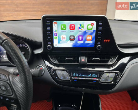 Оранжевый Тойота C-HR, объемом двигателя 1.99 л и пробегом 19 тыс. км за 33600 $, фото 24 на Automoto.ua