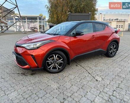 Тойота C-HR 2019 у Чернівцях на Automoto.ua Помаранчевий Тойота C-HR, об'ємом двигуна 1.99 л та пробігом 55 тис. км за 33000 $, фото 1 на Automoto.ua