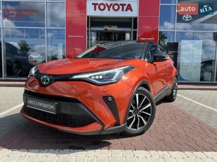 Тойота C-HR 2019 в Виннице на Automoto.ua Оранжевый Тойота C-HR, объемом двигателя 1.99 л и пробегом 55 тыс. км за 27617 $, фото 1 на Automoto.ua