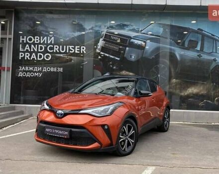 Оранжевый Тойота C-HR, объемом двигателя 1.99 л и пробегом 108 тыс. км за 26966 $, фото 1 на Automoto.ua