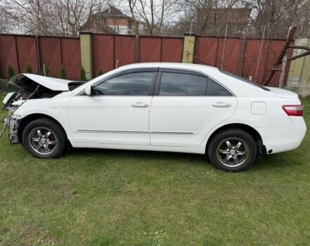 Белый Тойота Камри, объемом двигателя 2.4 л и пробегом 300 тыс. км за 4300 $, фото 5 на Automoto.ua