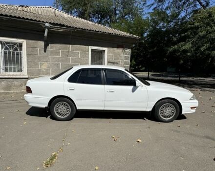 Білий Тойота Камрі, об'ємом двигуна 1.8 л та пробігом 203 тис. км за 4050 $, фото 2 на Automoto.ua