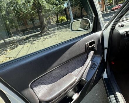 Білий Тойота Камрі, об'ємом двигуна 1.8 л та пробігом 203 тис. км за 4050 $, фото 9 на Automoto.ua