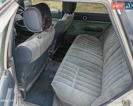 Білий Тойота Камрі, об'ємом двигуна 1.8 л та пробігом 350 тис. км за 700 $, фото 1 на Automoto.ua