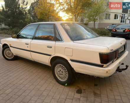 Белый Тойота Камри, объемом двигателя 1.97 л и пробегом 350 тыс. км за 1450 $, фото 1 на Automoto.ua