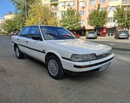 Белый Тойота Камри, объемом двигателя 2 л и пробегом 315 тыс. км за 1100 $, фото 2 на Automoto.ua