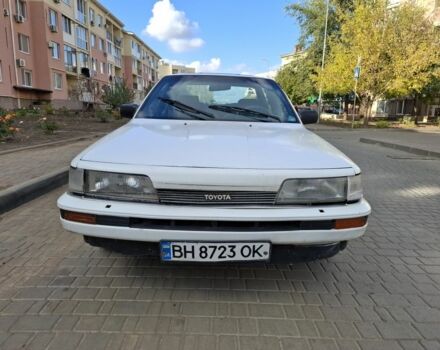 Белый Тойота Камри, объемом двигателя 2 л и пробегом 315 тыс. км за 1100 $, фото 1 на Automoto.ua