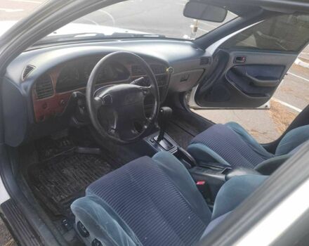 Белый Тойота Камри, объемом двигателя 2.2 л и пробегом 550 тыс. км за 2200 $, фото 16 на Automoto.ua