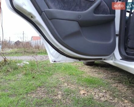 Білий Тойота Камрі, об'ємом двигуна 2.2 л та пробігом 400 тис. км за 3100 $, фото 12 на Automoto.ua