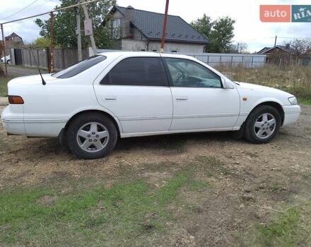 Білий Тойота Камрі, об'ємом двигуна 2.2 л та пробігом 400 тис. км за 3100 $, фото 7 на Automoto.ua