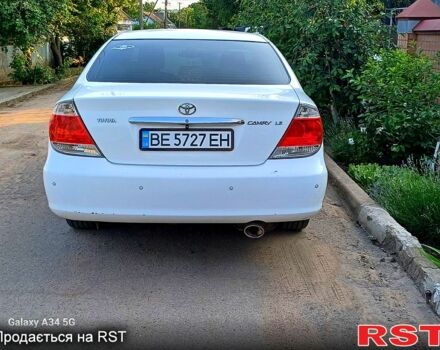 Білий Тойота Камрі, об'ємом двигуна 2.4 л та пробігом 255 тис. км за 5300 $, фото 4 на Automoto.ua