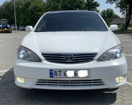 Белый Тойота Камри, объемом двигателя 2.4 л и пробегом 325 тыс. км за 5500 $, фото 4 на Automoto.ua