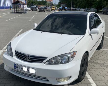 Белый Тойота Камри, объемом двигателя 2.4 л и пробегом 325 тыс. км за 5500 $, фото 3 на Automoto.ua