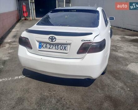 Белый Тойота Камри, объемом двигателя 2.4 л и пробегом 298 тыс. км за 6700 $, фото 22 на Automoto.ua