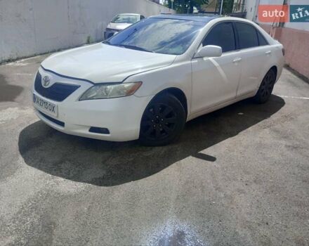 Белый Тойота Камри, объемом двигателя 2.4 л и пробегом 298 тыс. км за 6700 $, фото 25 на Automoto.ua