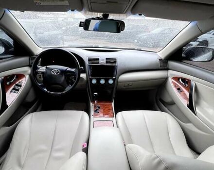 Тойота Камри 2006 в Чернигове на Automoto.ua Белый Тойота Камри, объемом двигателя 2.4 л и пробегом 293 тыс. км за 7500 $, фото 1 на Automoto.ua