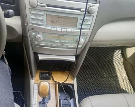 Белый Тойота Камри, объемом двигателя 2.4 л и пробегом 298 тыс. км за 6700 $, фото 24 на Automoto.ua