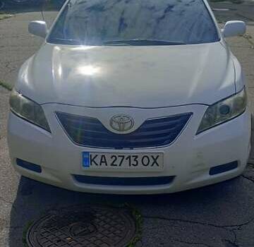 Белый Тойота Камри, объемом двигателя 2.4 л и пробегом 298 тыс. км за 6700 $, фото 8 на Automoto.ua