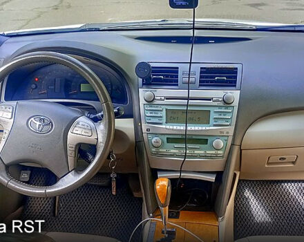 Белый Тойота Камри, объемом двигателя 2.4 л и пробегом 288 тыс. км за 6100 $, фото 7 на Automoto.ua