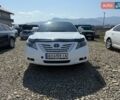 Белый Тойота Камри, объемом двигателя 2.36 л и пробегом 216 тыс. км за 5800 $, фото 1 на Automoto.ua