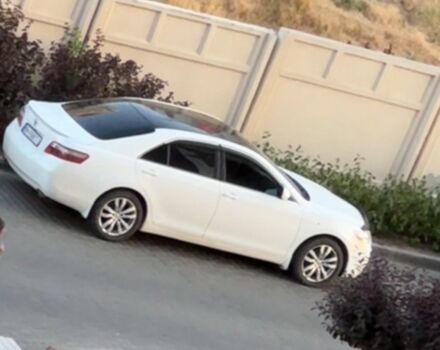 Белый Тойота Камри, объемом двигателя 3.5 л и пробегом 201 тыс. км за 11500 $, фото 3 на Automoto.ua