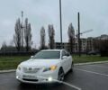 Белый Тойота Камри, объемом двигателя 2.4 л и пробегом 199 тыс. км за 9500 $, фото 7 на Automoto.ua