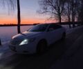 Белый Тойота Камри, объемом двигателя 3.5 л и пробегом 225 тыс. км за 9234 $, фото 1 на Automoto.ua