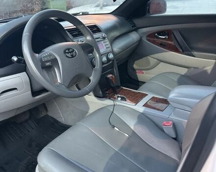 Тойота Камри 2007 в Одессе на Automoto.ua Белый Тойота Камри, объемом двигателя 2.4 л и пробегом 2 тыс. км за 7500 $, фото 4 на Automoto.ua
