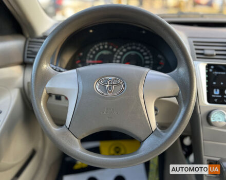 Белый Тойота Камри, объемом двигателя 2.4 л и пробегом 240 тыс. км за 10999 $, фото 13 на Automoto.ua